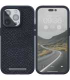 Hoesje geschikt voor iPhone 14 Pro Max - Njord byELEMENTS Zalm Leder Case - Zwart